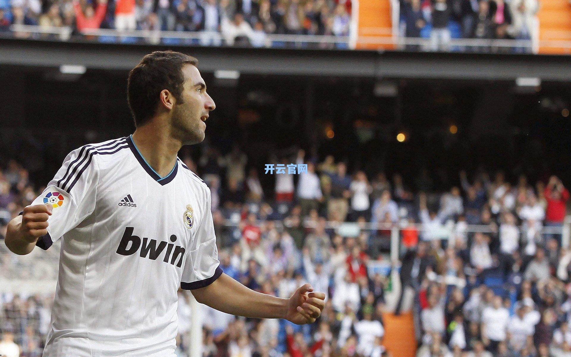 AC米兰谨慎评估博尼费斯膝伤恢复进展，新援或缺席意甲揭幕战