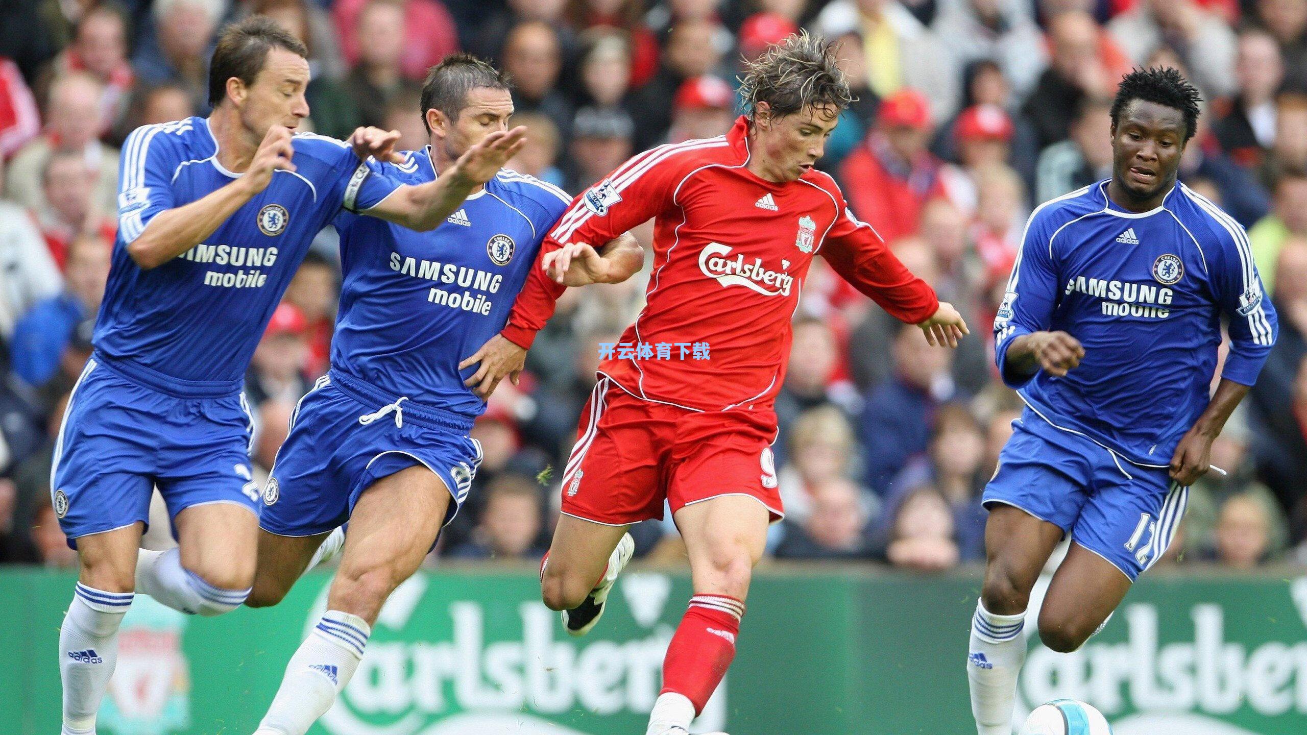 莱万戴帽竟被抢风头？拜仁高价冗员打出了翻身仗