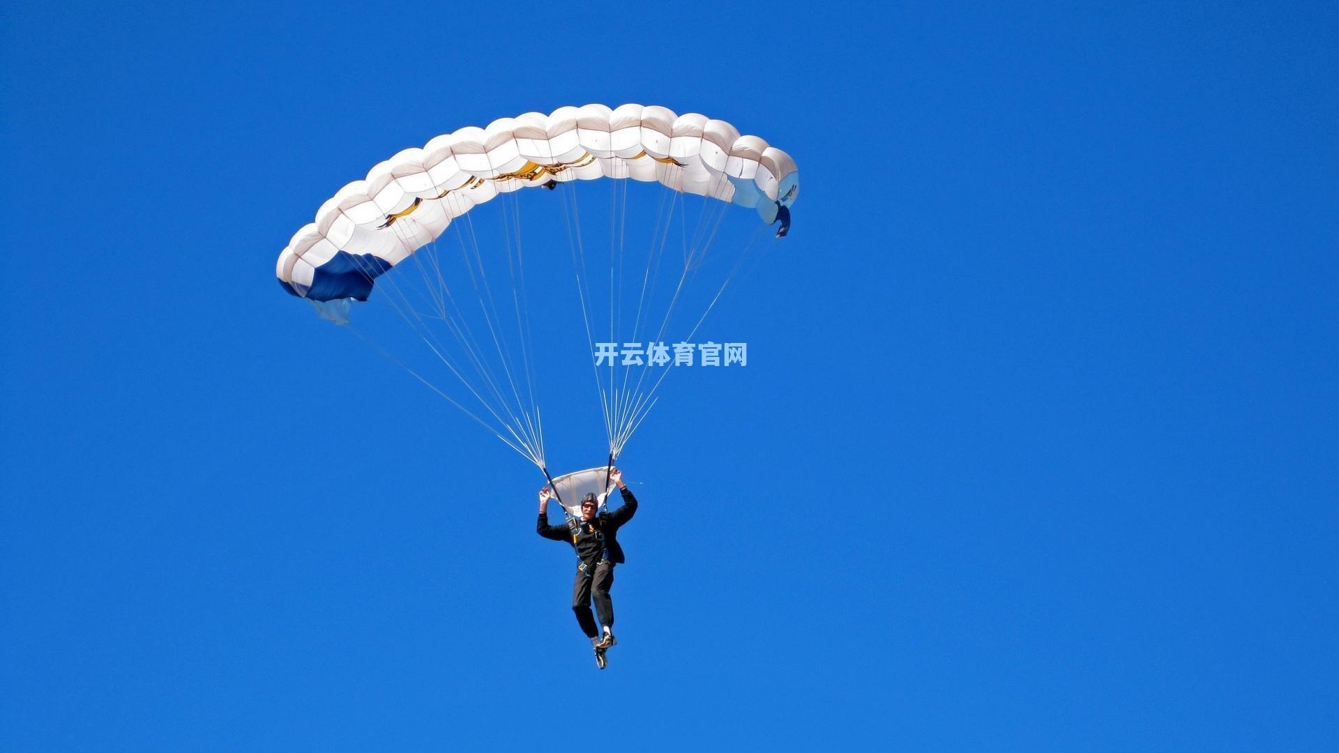 巴萨新星埃里克誓言扛起后防重任，年轻人必须站出来顶替伊尼戈